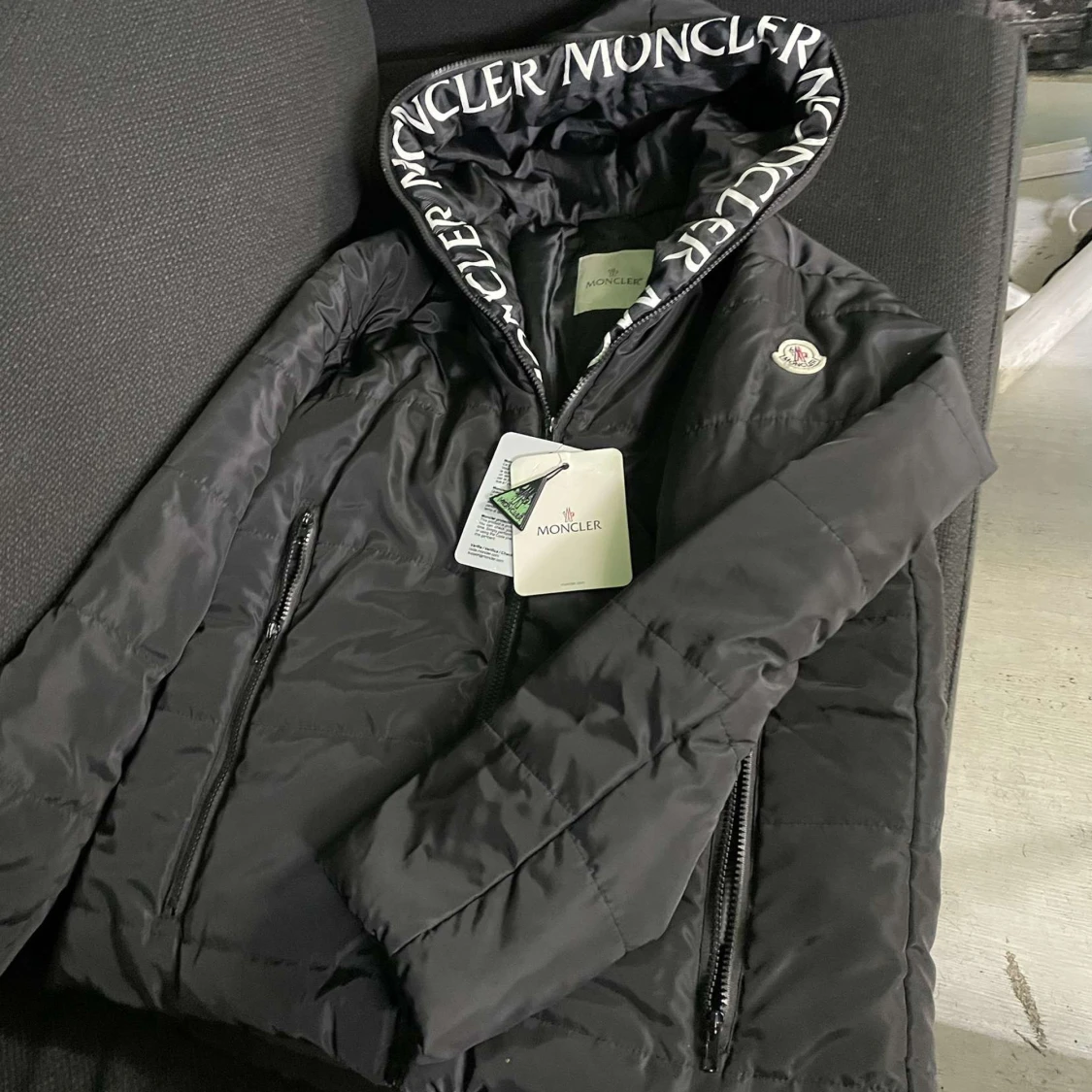 Moncler jacka
