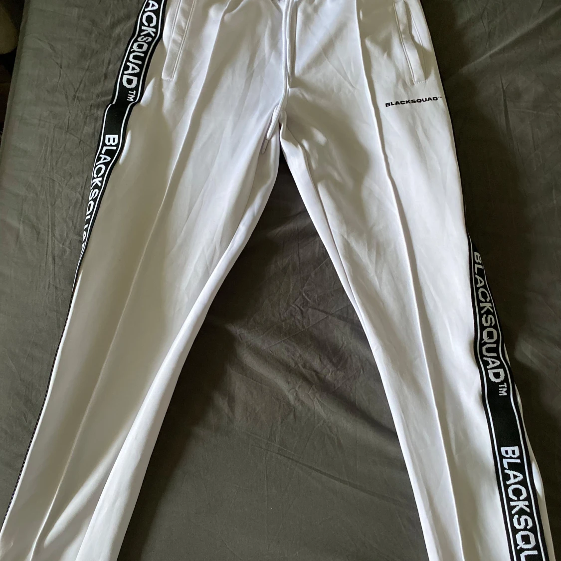 Vita byxor från BlackSquad