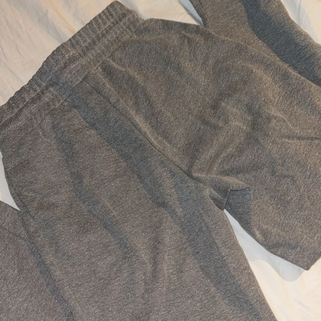 Grå mjukisbyxor - 90