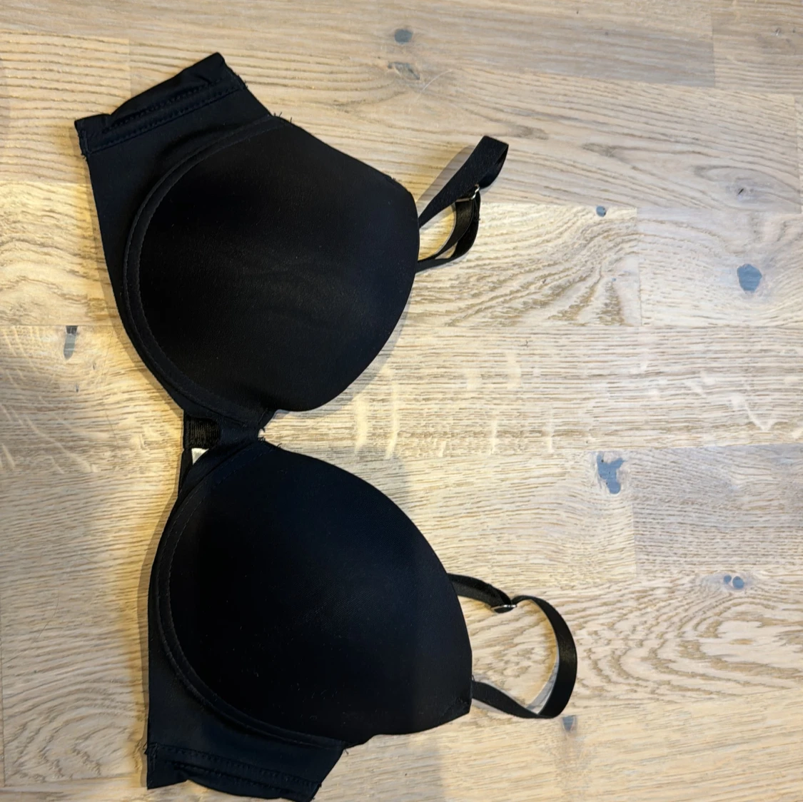 Svart BH i polyester