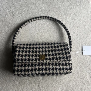 Anine Bing väska - Ej använd med både lapp och originalförpackning kvar. Nypris 5150 kr