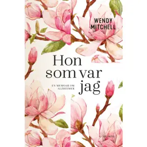 När Wendy Mitchell får diagnosen Alzheimer vid 58 års ålder, tvingas hon ompröva hela sin identitet. Allt det hon tagit för självklart blir gradvis till en kamp. Att cykla till affären, att sköta sitt jobb, laga mat och springa. Vem är man när man förlorat sina minnen? Vad är kärlek när man inte längre känner igen dem man älskar? Hur behåller man glädjen, och sitt sinne för humor, i en tillvaro som långsamt slocknar? Hon som var jag är en drabbande, modig och vacker berättelse om en sjukdom som drabbar så många. Det är också en hoppfull bok, full av livsglädje.     Format Pocket   Omfång 247 sidor   Språk Svenska   Förlag Bokförlaget Atlantis   Utgivningsdatum 2020-01-02   Medverkande Anna Wharton   Medverkande Marianne Mattsson   Medverkande Eva Lindeberg   ISBN 9789127167292  