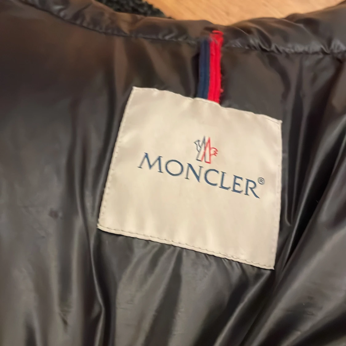 Grön och svart dunjacka från Moncler - 93