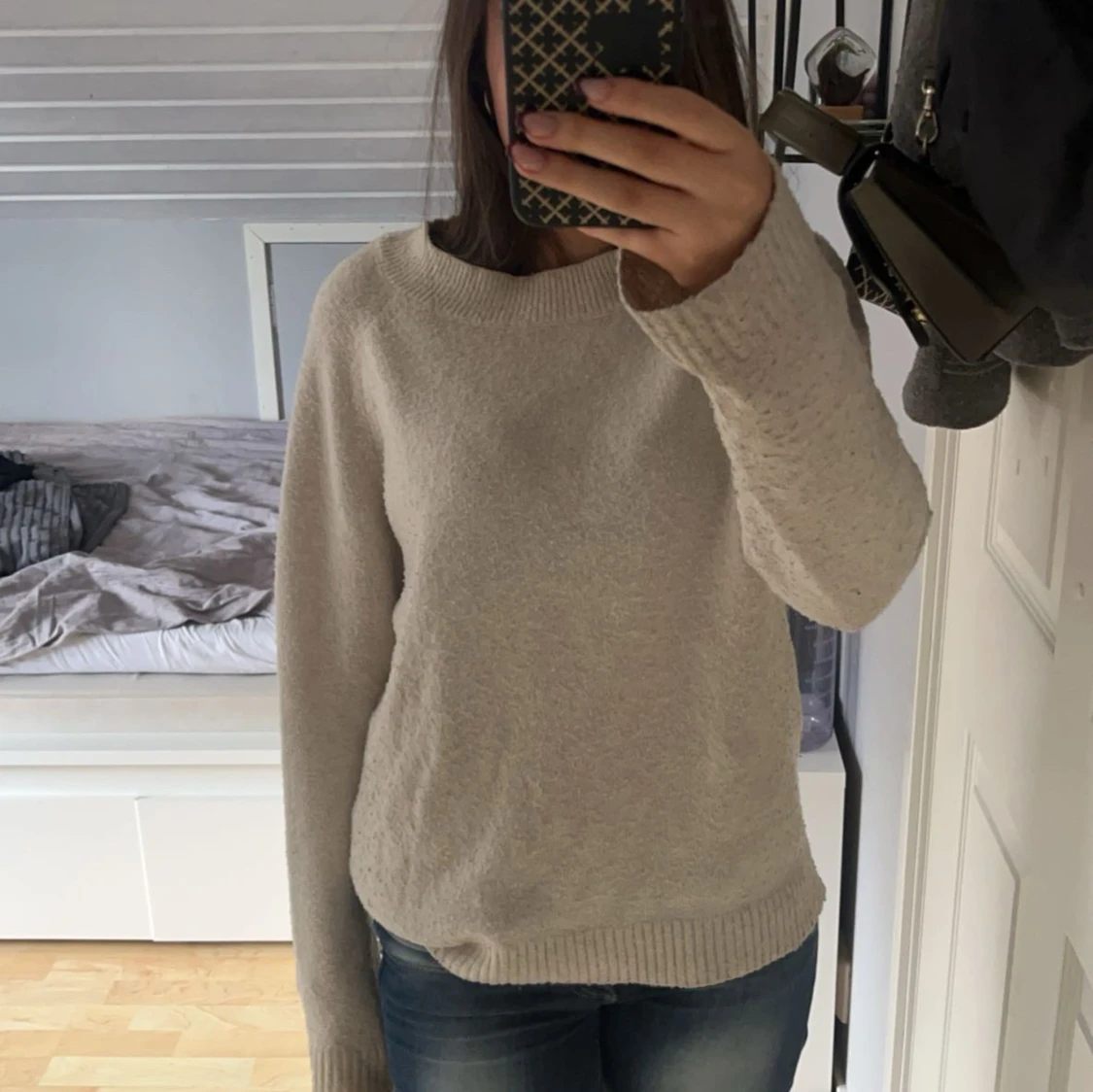 Beige stickad tröja - 90