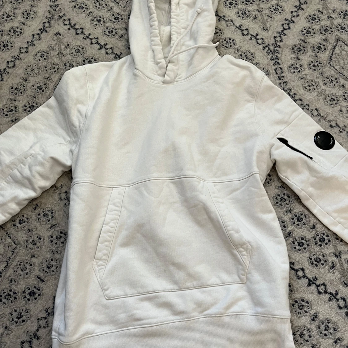 Vit hoodie från C.P. Company - 1