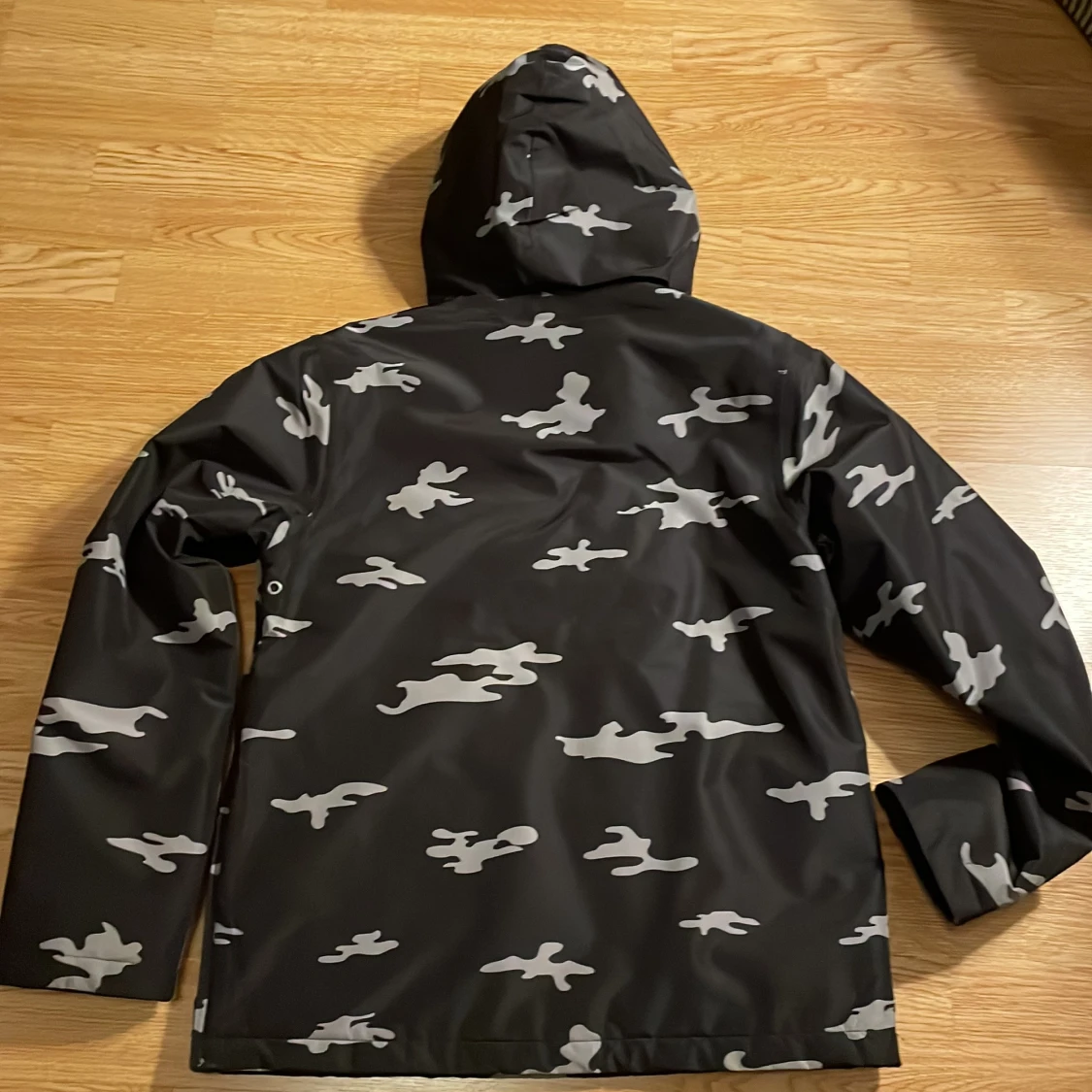 Svart och grå camo jacka från Napapijri - 1