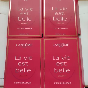 La Vie Est Belle L'Elixir från Lancôme - Säljer La Vie Est Belle L'Elixir från Lancôme. 4st x 1,2 ml var.