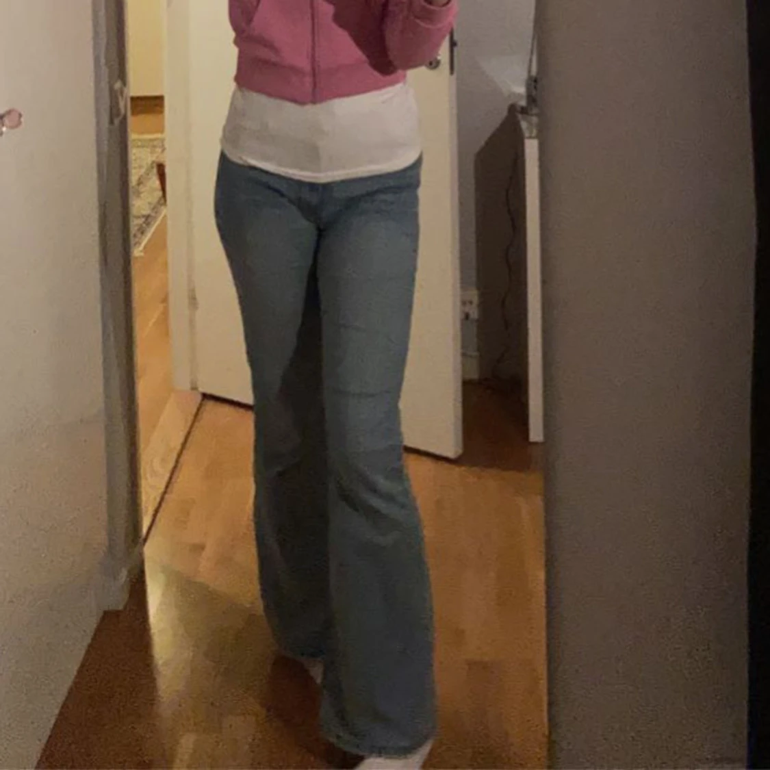 Blåa högmidjade jeans från Zara