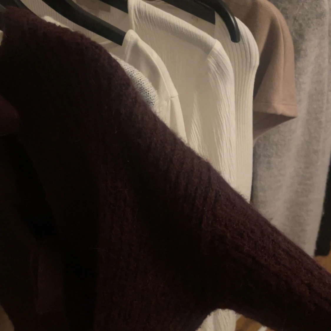 Mörklila kofta med knytband - 2