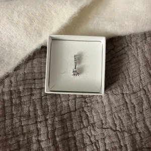 Navelpercing  - Helt ny Navelpercing från glitter 