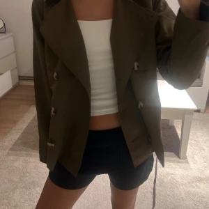 Stickade shorts gina tricot - Stickade shorts , gina tricot , size M men passar mig som är en XS