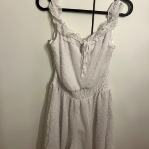 Shortsdress  - Säljer en shortsdress ifrån New Yorker, stl S. Hör av vid funderingar!
