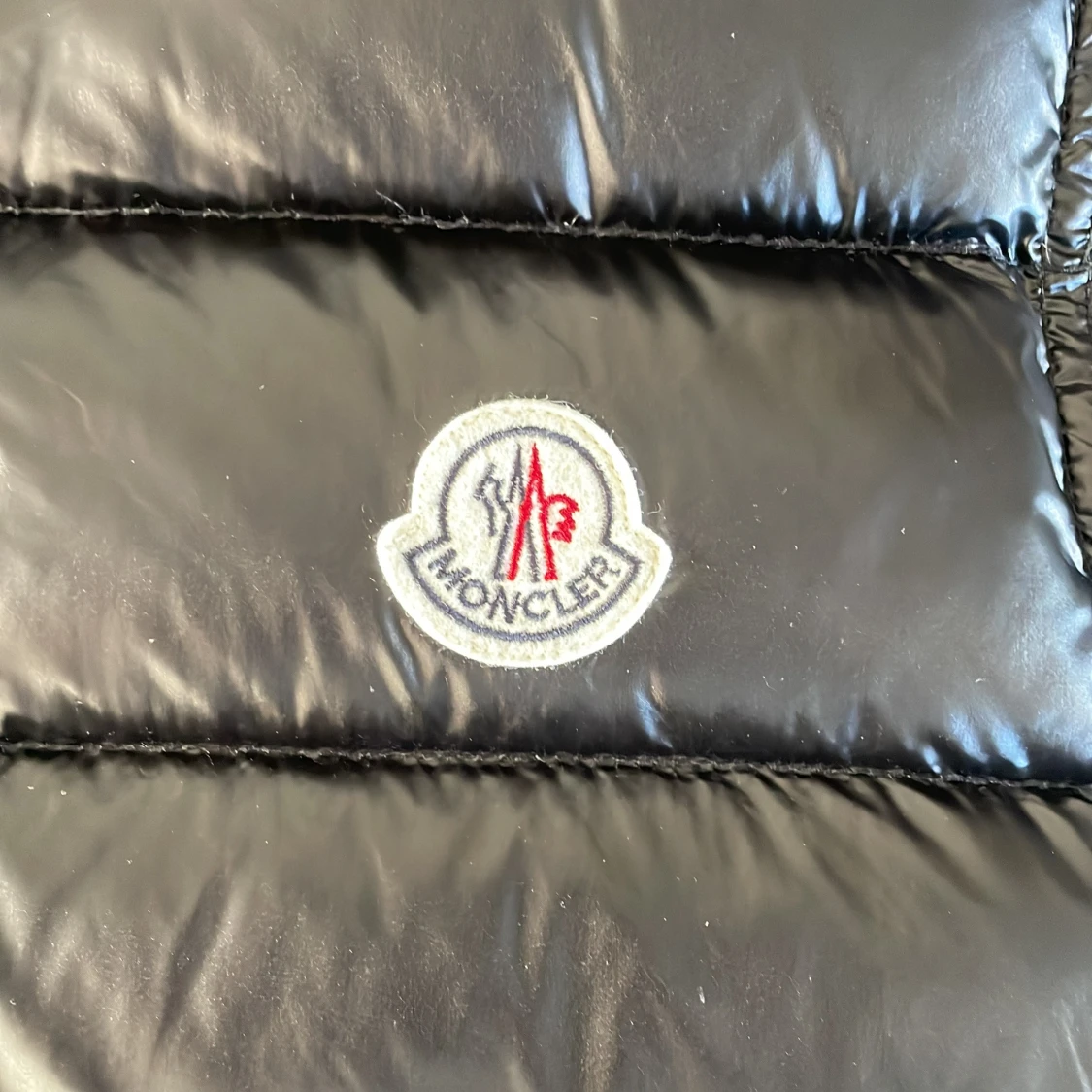 Moncler väst  - 90