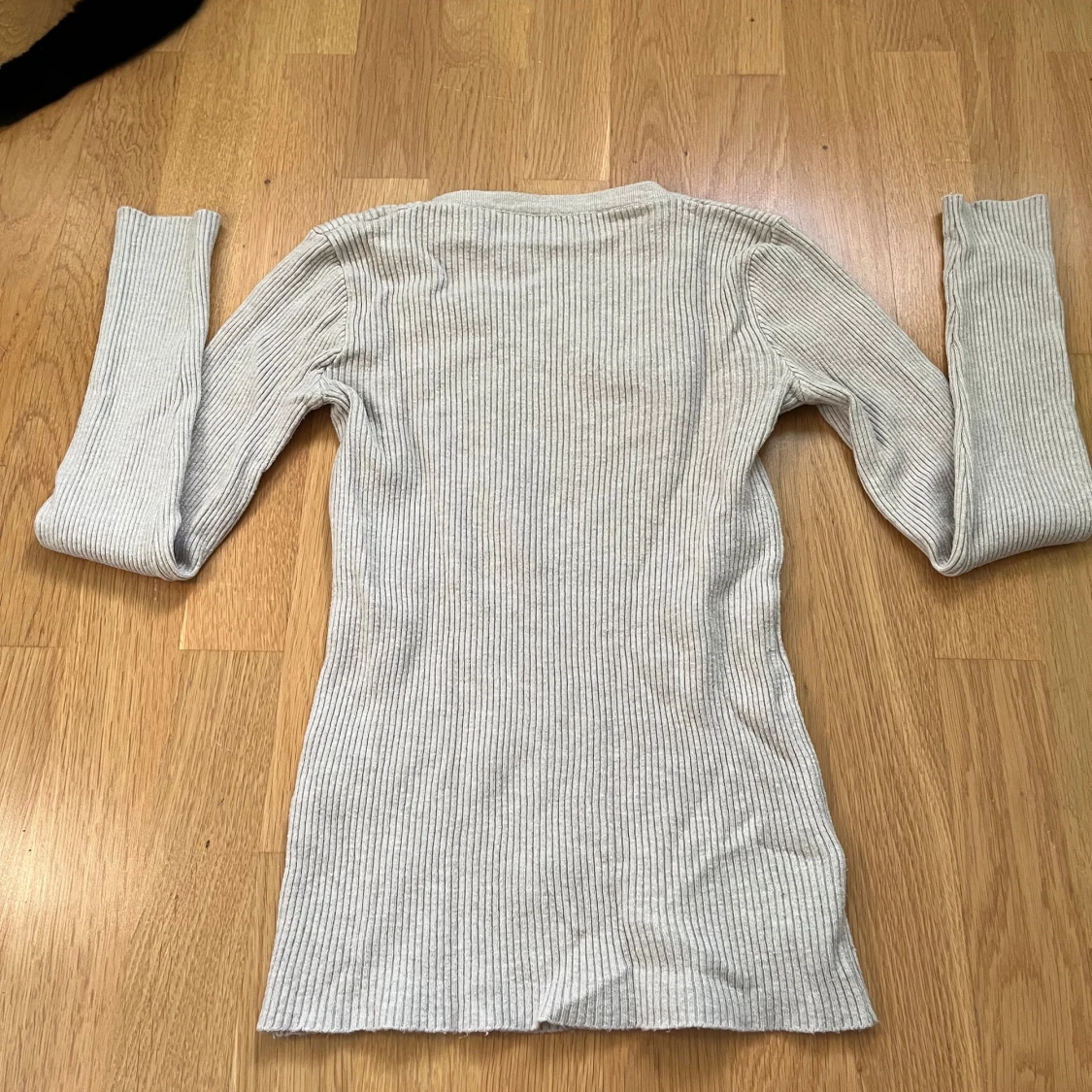 Beige ribbad tröja - 90