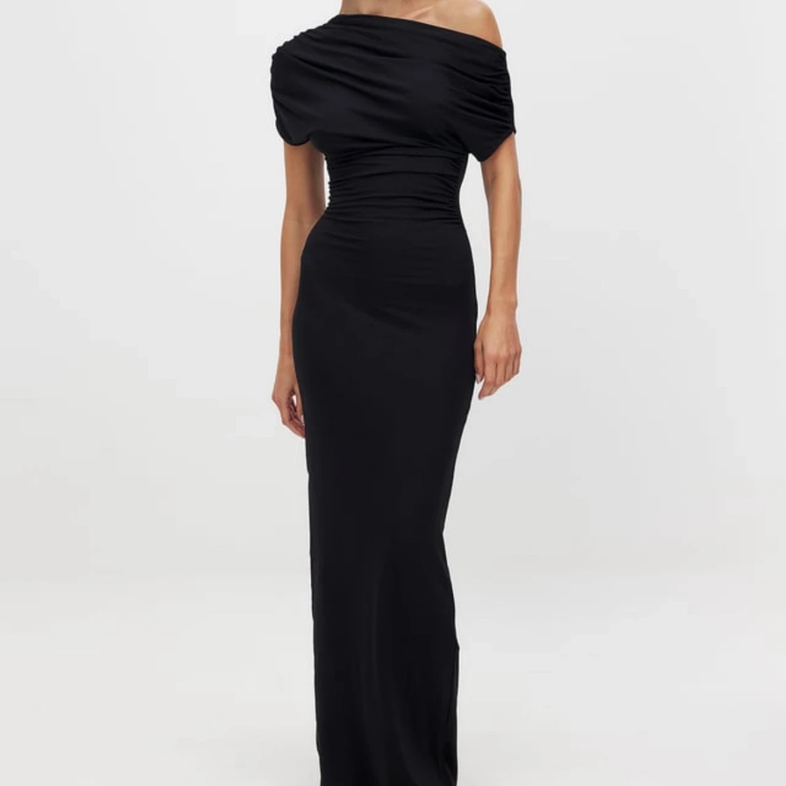 Svart klänning - 91