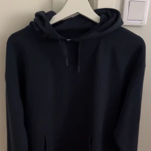 Hoodie - Nyskick, inga defekter ❤️ använd 1 gång