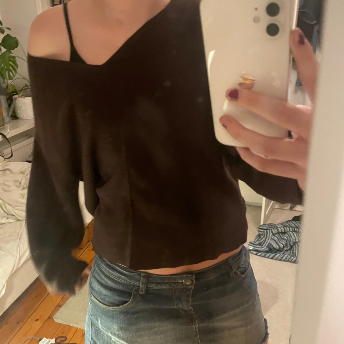 Brun offshoulder tröja