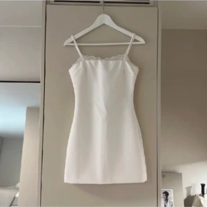 Vit klänning från Zara - Helt ny zara klänning💕🫶🏻