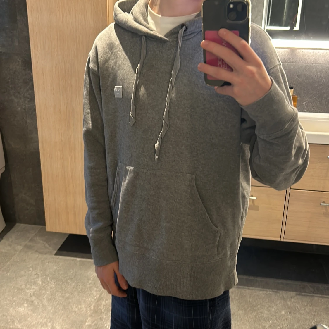 Grå hoodie från Acne Studios - 91