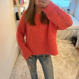 Stickad tröja  - Färgglad stickad tröja från stradivarius💞