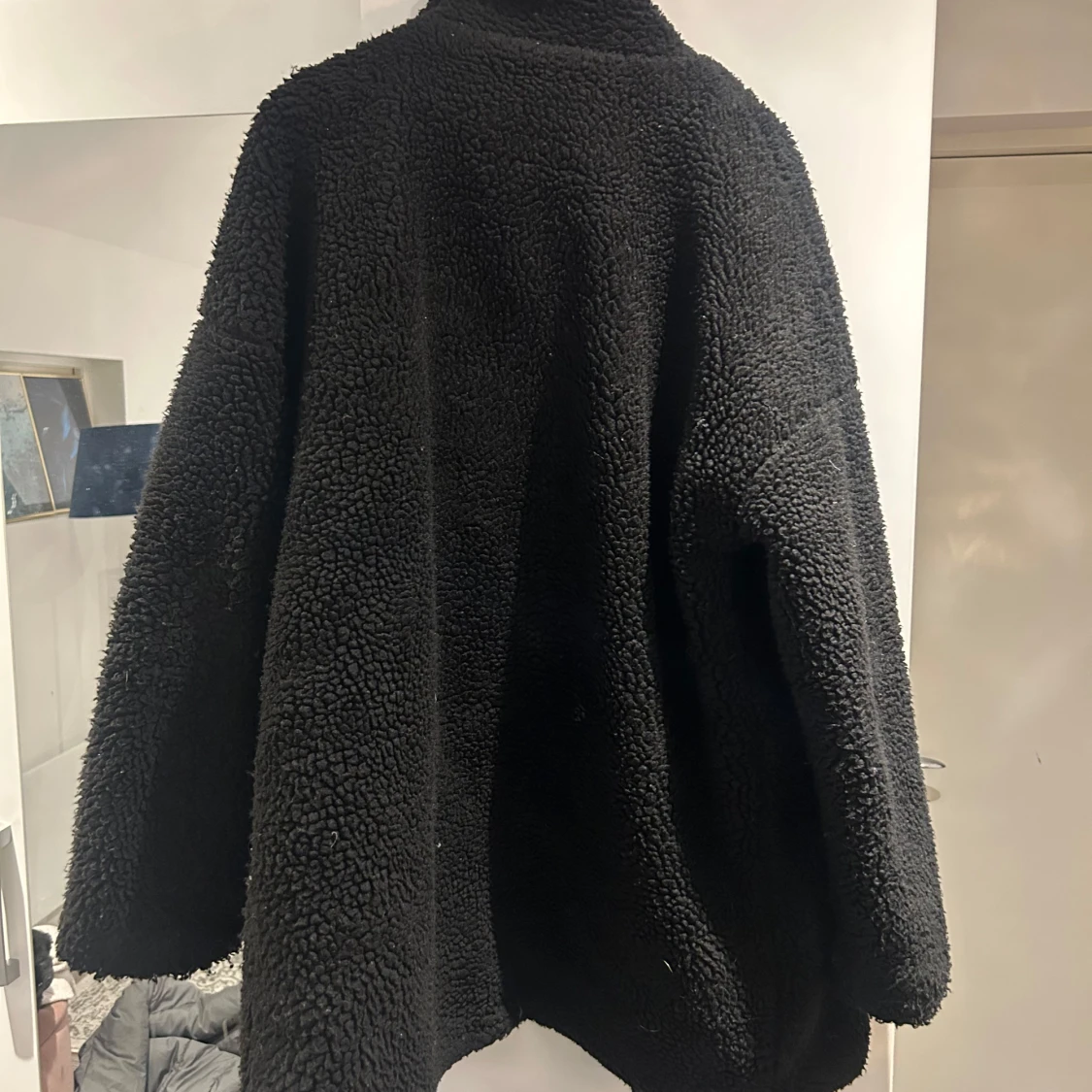 Svart teddyjacka från PLT - 90