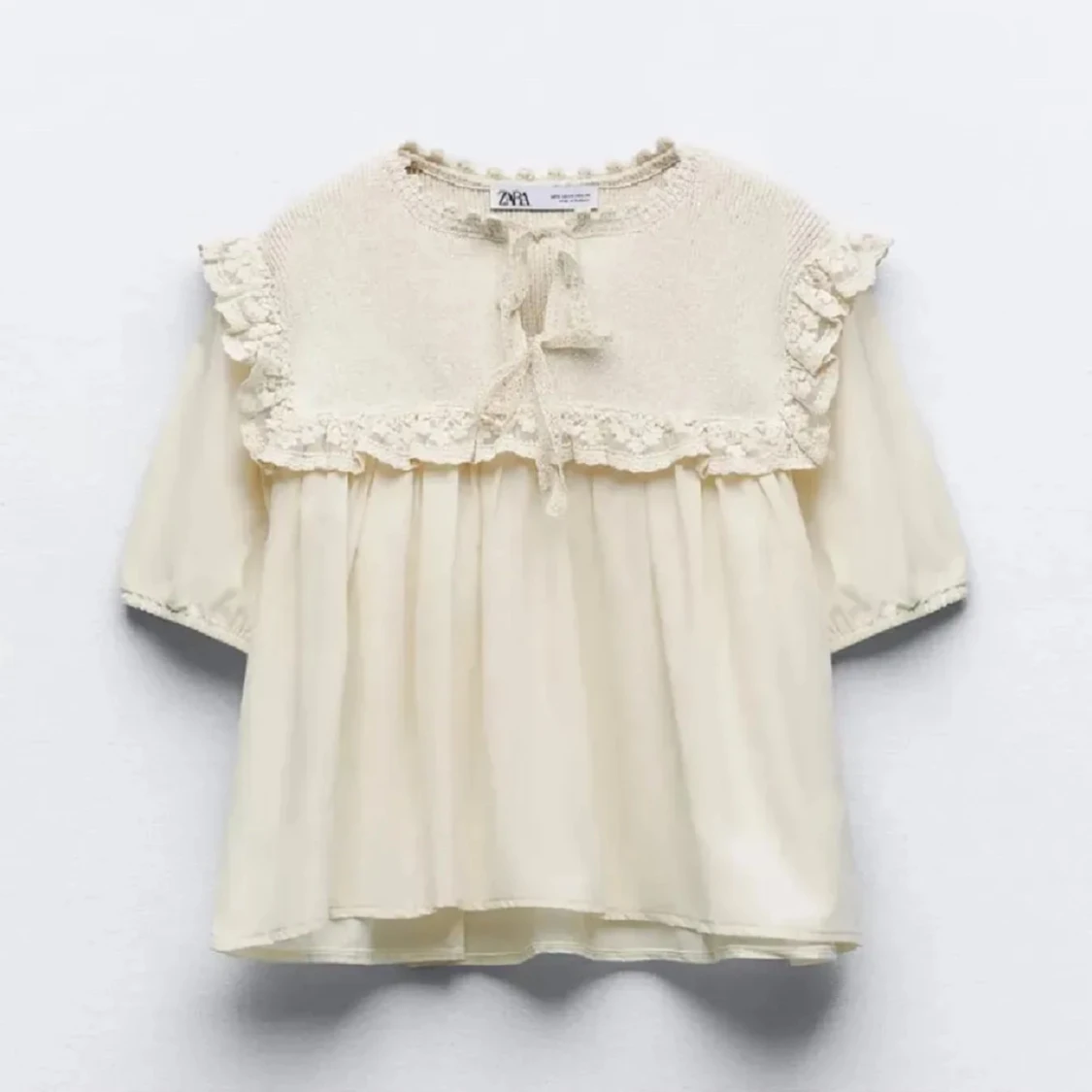 Gullig blus från zara