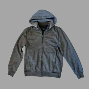 Massimo Dutti Wool Cardigan - - Skick 9/10   - Nypris: 2700 SEK  - Storlek: L