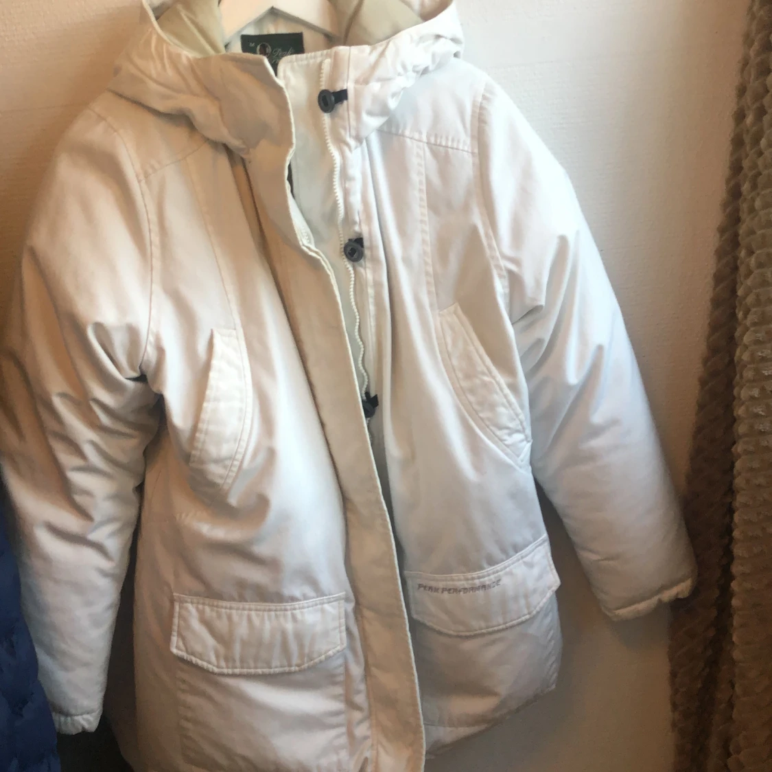 Vit dunjacka från Peak Performance - 91
