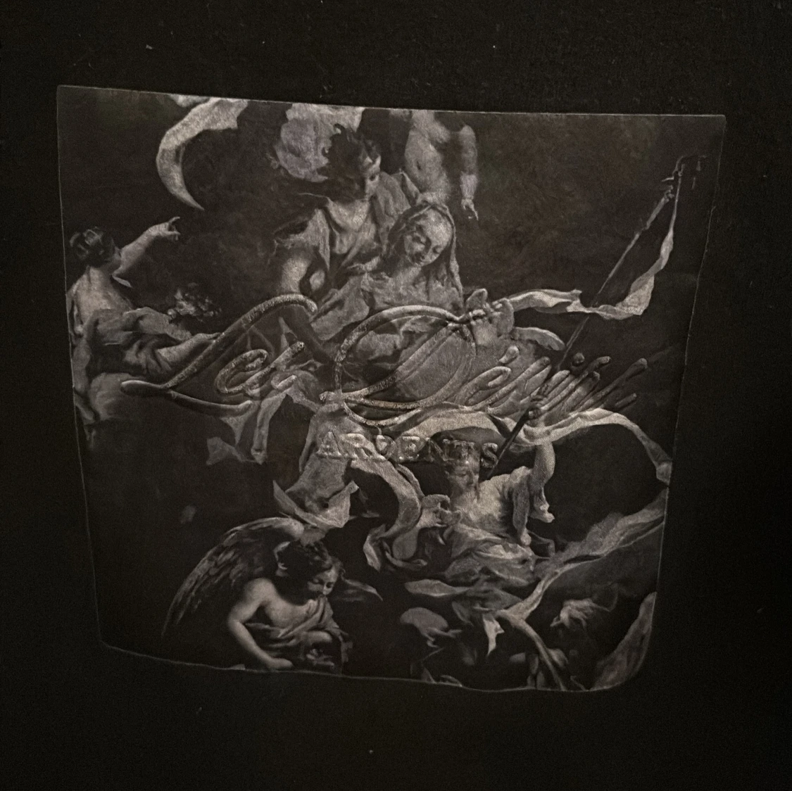 Svart tröja med konstmotiv - 90