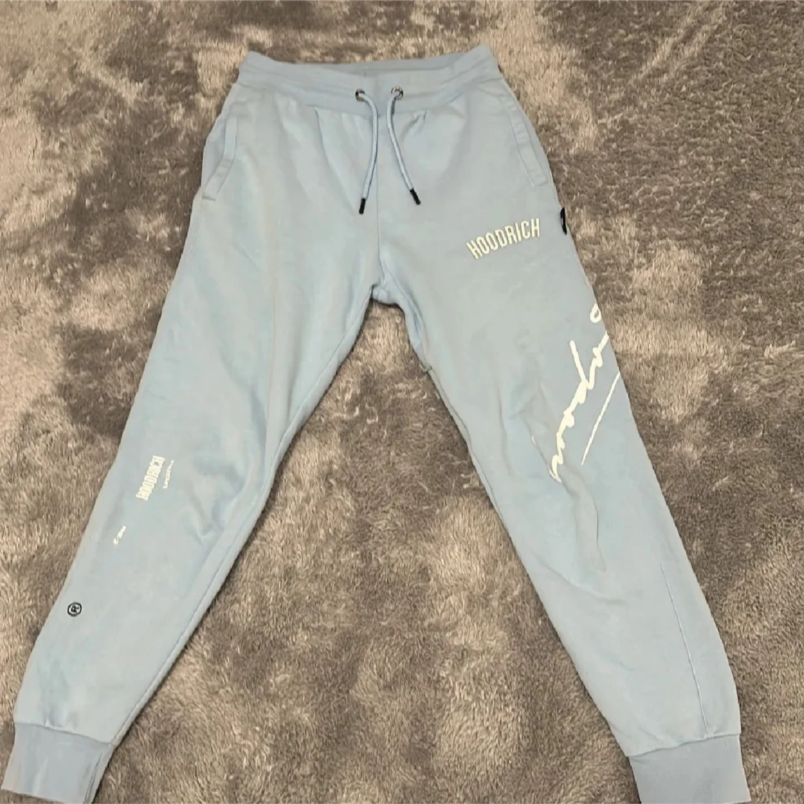 Ljusblå mjukisbyxor från Hoodrich