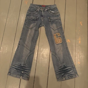 Vintage jeans - Super fint skick, storlek xs-s. Kom privat för mer info! Pris kan såklart diskuteras :)