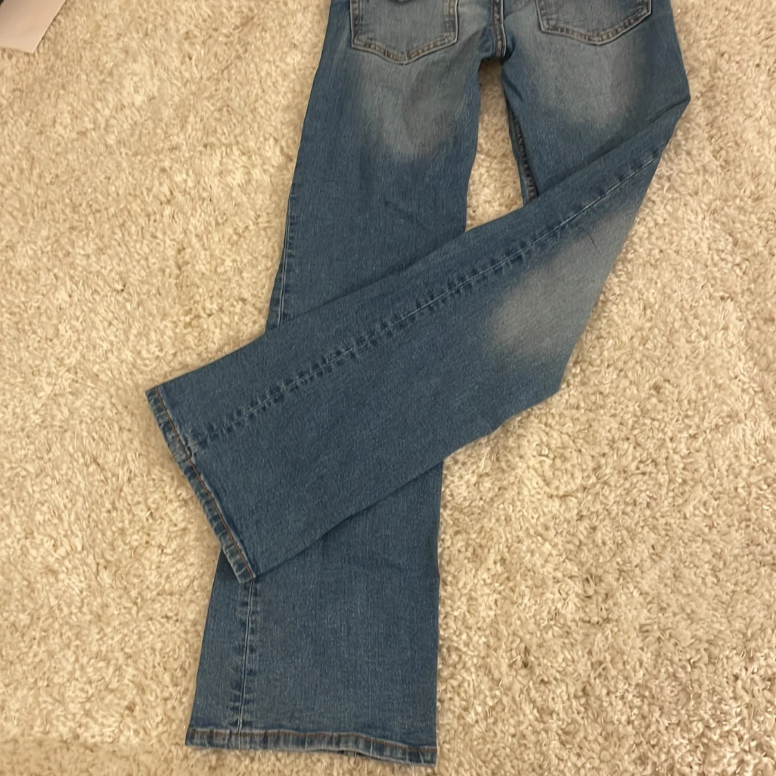 Low waist bootcut jeans från hm - 92