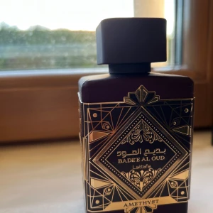 Lattafa badee al oud ametyst  - Bara testad. Går ej ner i pris