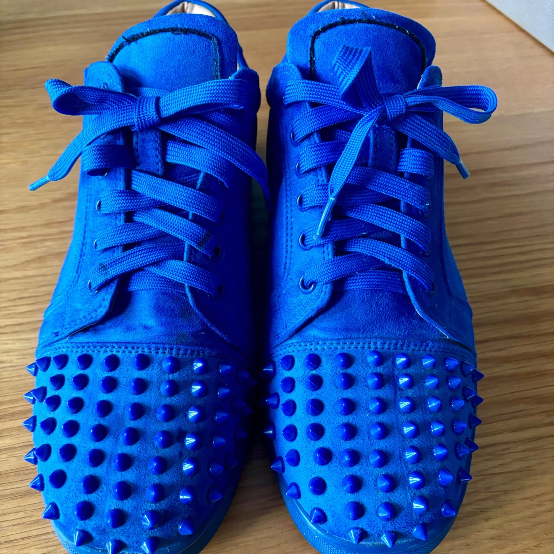  Christian Louboutin skor str 41