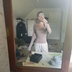 Tröja - Köpt på Gina 