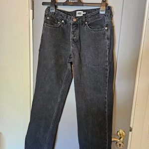 Jeans - Lager157 jeans i modellen Icon. Användt skick. Lågmidjade