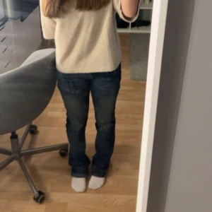 Ltb jeans  - Säljer ett par Ltb jeans eftersom att dem inte längre kommer till användning, jätte sköna och super fina💗är runt 162/163 och dem är lite långa på mig💗 dem är W28 och L32. Köpte dem för 500 på second hand.