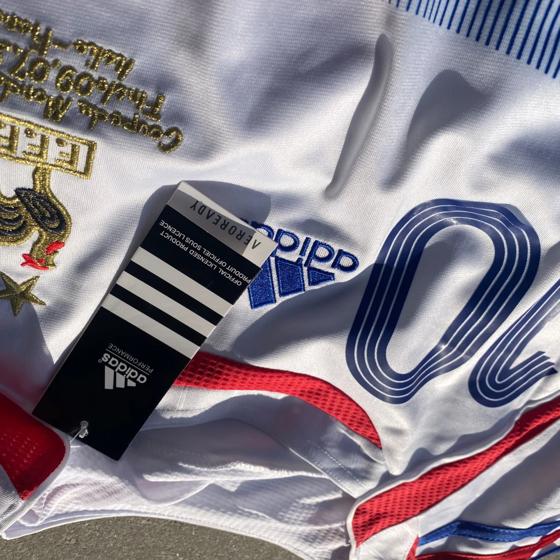 Säljer 2006 zidane tröja  - 92