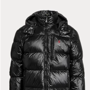 4/5🌟Ralph Lauren Dunjacka Svart - [Fler Bilder Kommer] Säljer min Raffe jacka då jag köpt en ny!  Superbra skick, med en omärkbar lagning på baksidan. (Se bild) annars inga flaws. Nytvättad och färdig, möts i Stockholm eller Post 💤 Storleken passar både M och L. Pris kan diskuteras!