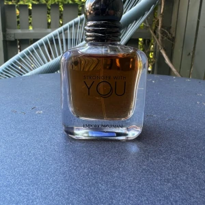 Stronger with you (Helt ny)  - Säljer den mycket eftertraktade Stronger with you till dunder pris. Ca 48/50 ml kvar. Skriv om ni har frågor. Priset är inte diskuterbart då det redan är nästan hälften av vad en ny kostar.
