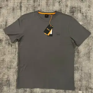 Ny boss T-shirt oanvänd 