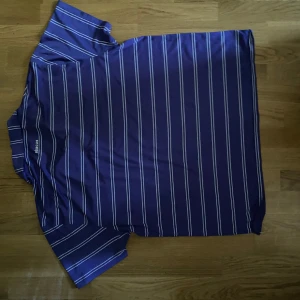 Purple thrifted t shirt  - Found it thrifted, striped purple t shirt 