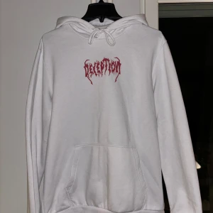 Vitt Hoodie Röd tryck - Skick-8/10 Ordenarie pris-300