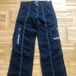 Byxor 160 nya  - Med prislappen kvar 