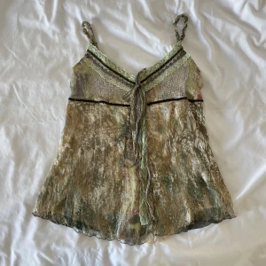 Vintage mesh lace topp 2000s - Storlek 10 (M) men passar också S Stretchigt material 💋