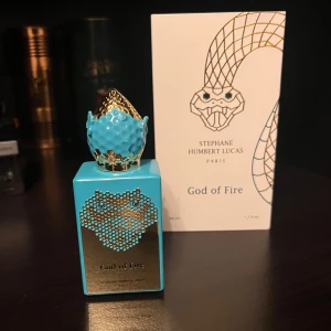 God of fire - Stephane humbert lucas parfym Finns ungefär 45ml kvar och nypris var 2200kr