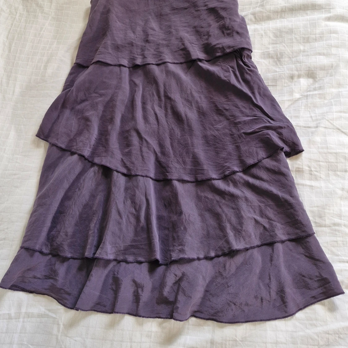 Lila sidenklänning från Feeling - 92