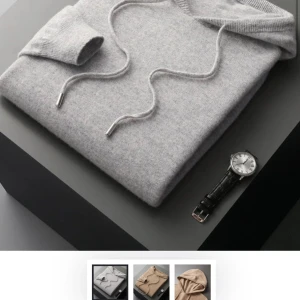 Kashmir hoodie  - Tjena säljer nu min Kashmir hoddie i storlek L. Säljer den då den var för stor för mig. Nypris 1199 mitt pris 999. Den är endast provad på annars helt ny. Pris kan diskuteras vid snabb affär. Tveka inte att höra av er vid funderingar och tankar 🥂🙌