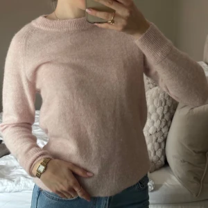 Rosa stickad tröja🤍 - Rosa stickad tröja från selected femme🤍