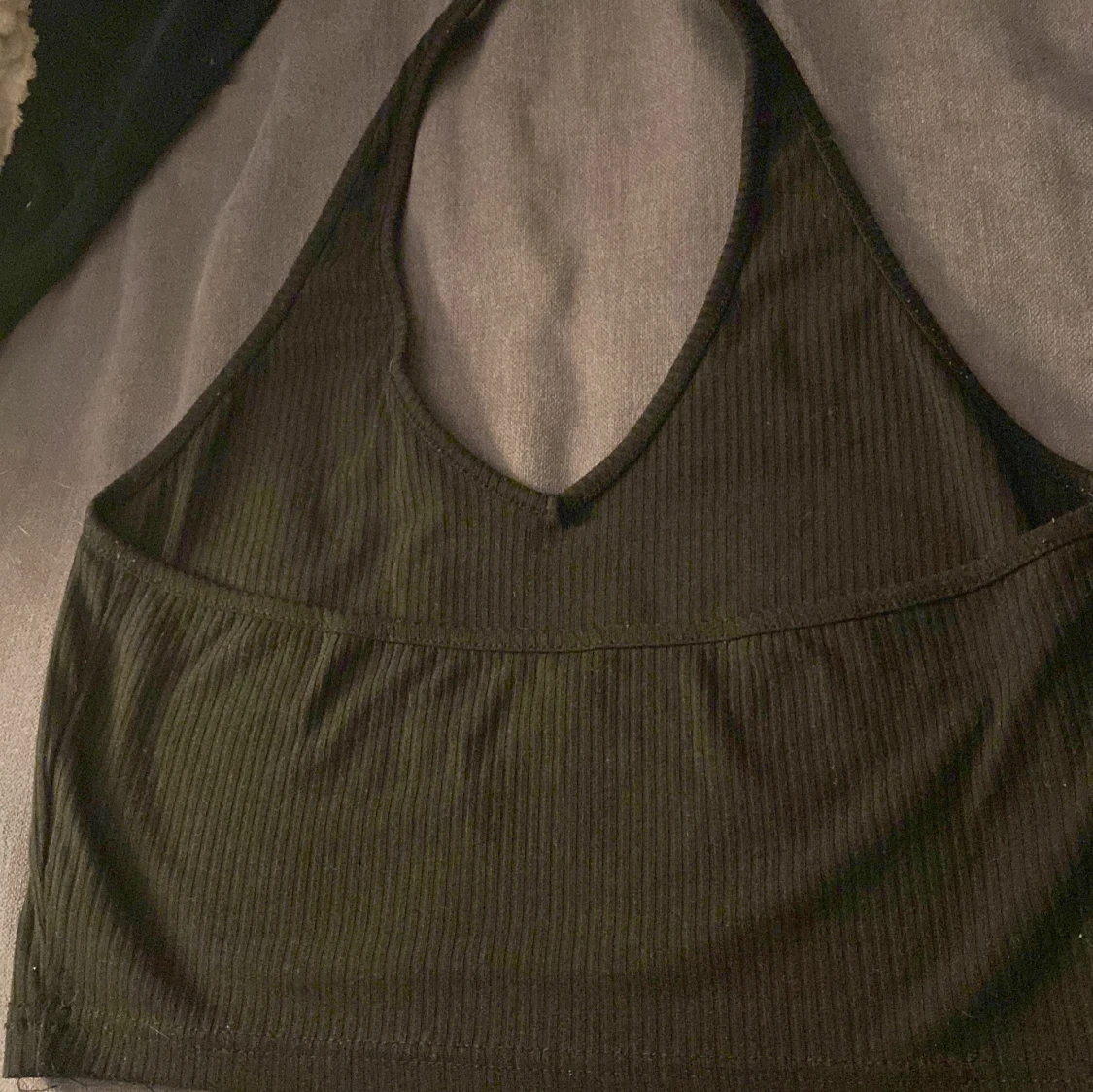 Svart ribbad linnetopp från Shein - 2